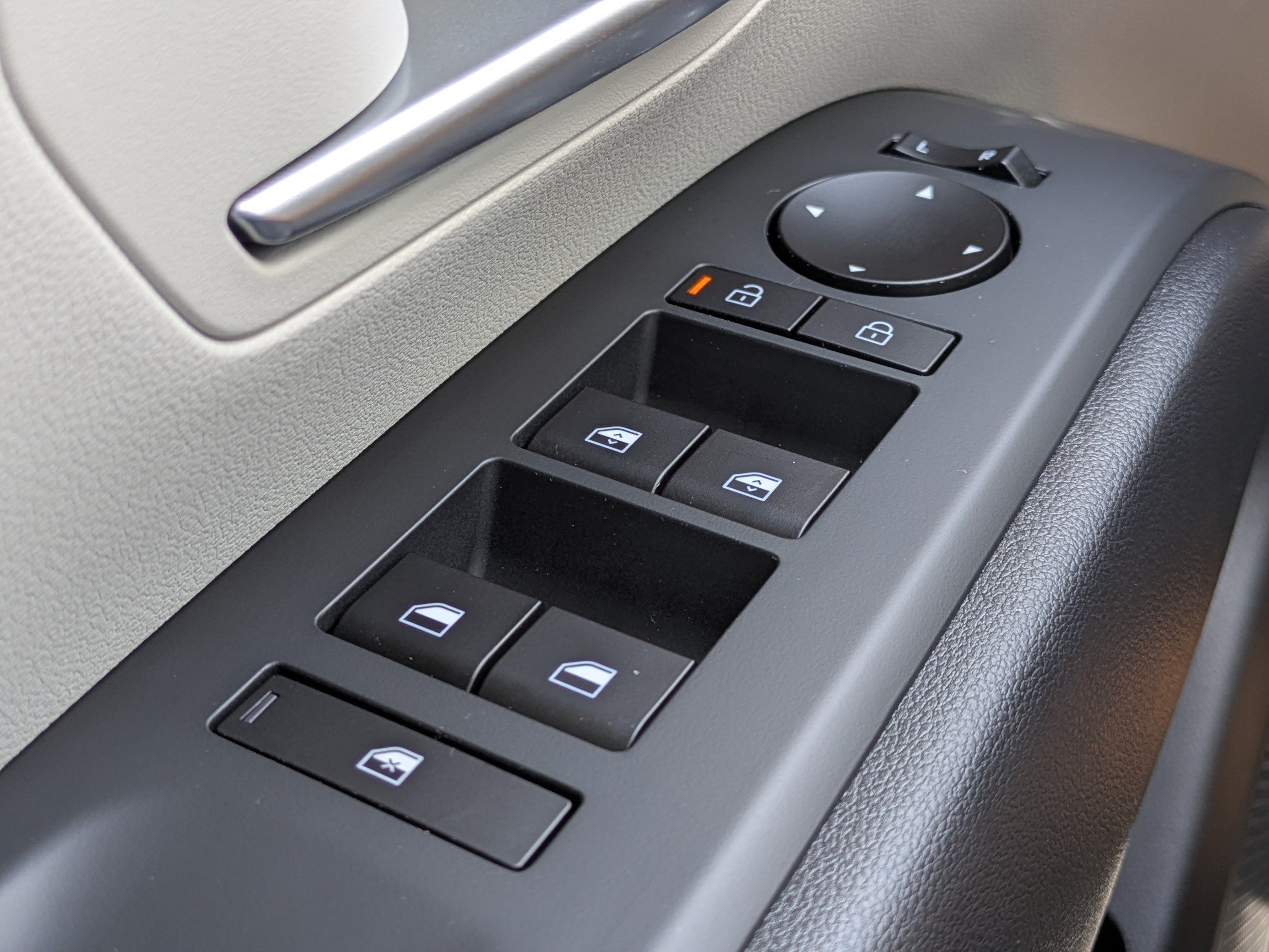 New 2026 Ash Black Hyundai SEL Convenience image 23