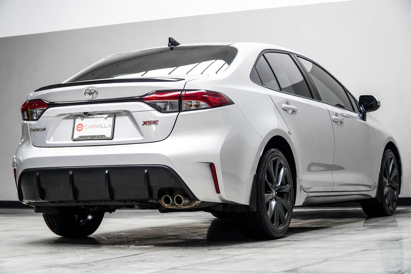 Used 2025 Gray Toyota XSE image 12
