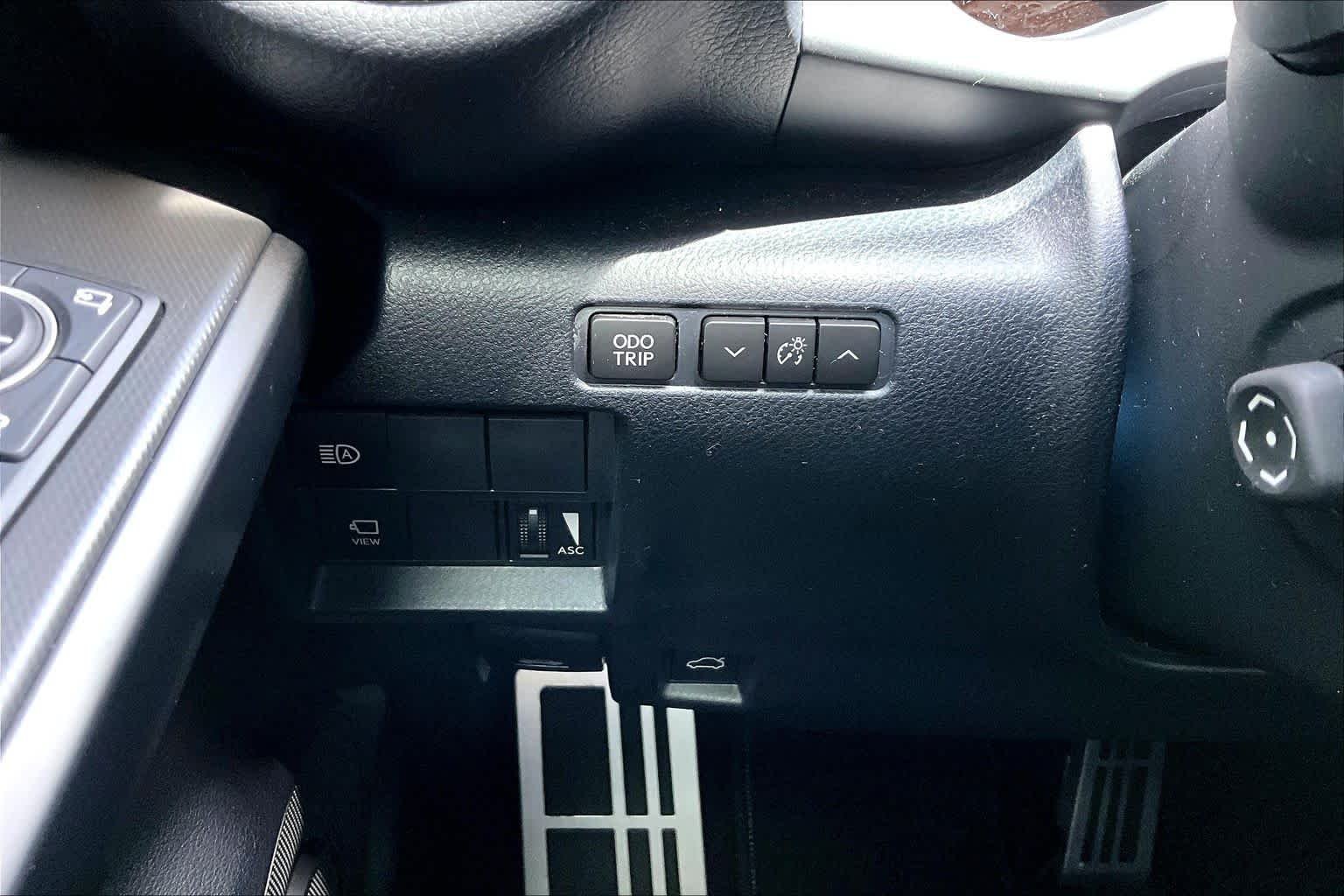 Certified Used 2025 Ultra White Lexus F SPORT image 34