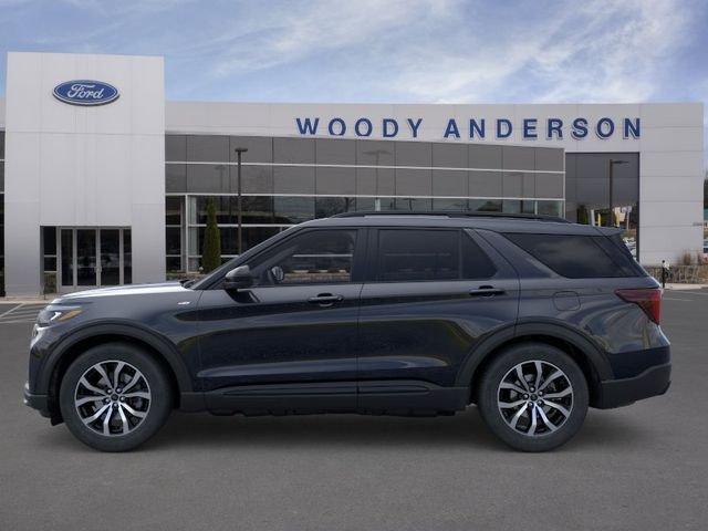 New 2026 Agate Black Metallic Ford ST-Line image 3