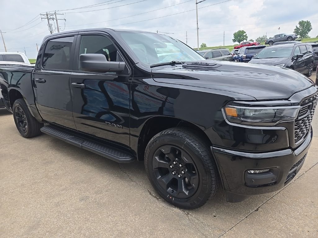 New 2026 Diamond Black Crystal Pearlcoat RAM Express image 14