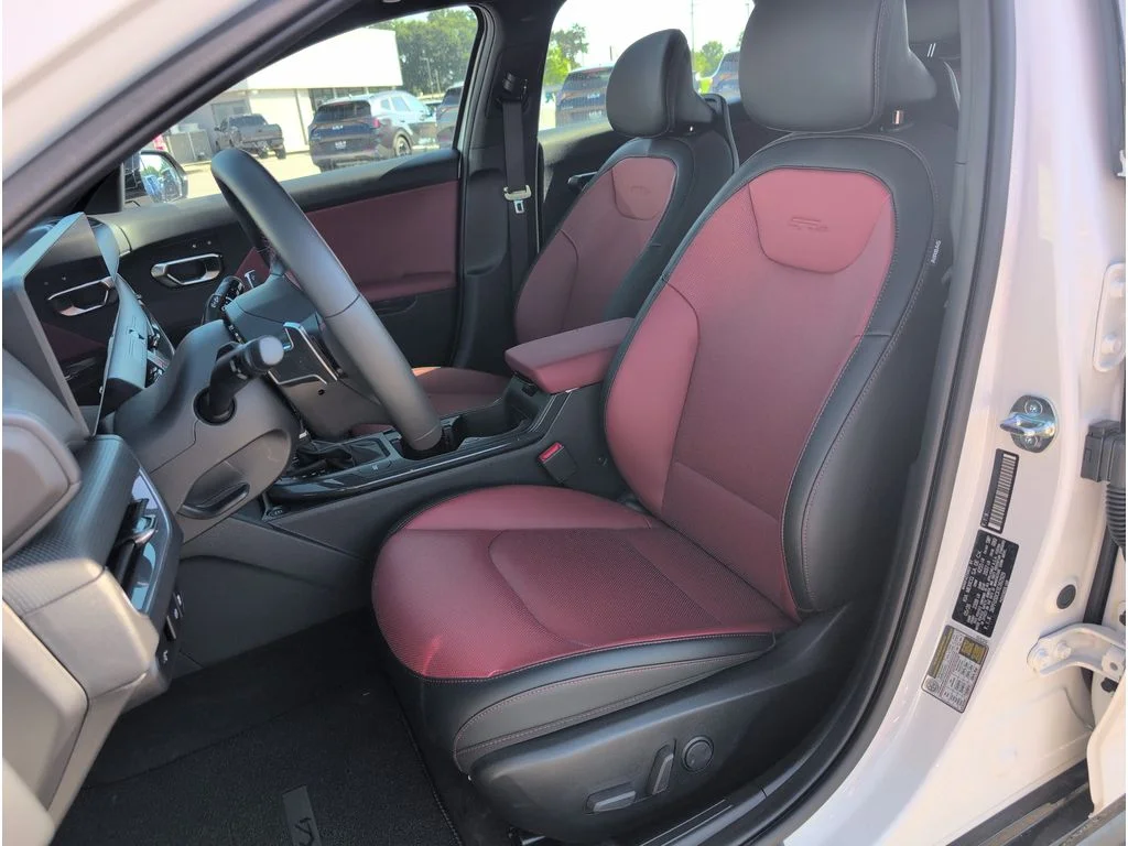 New 2026 Snow White Pearl Kia GT-Line Turbo image 10
