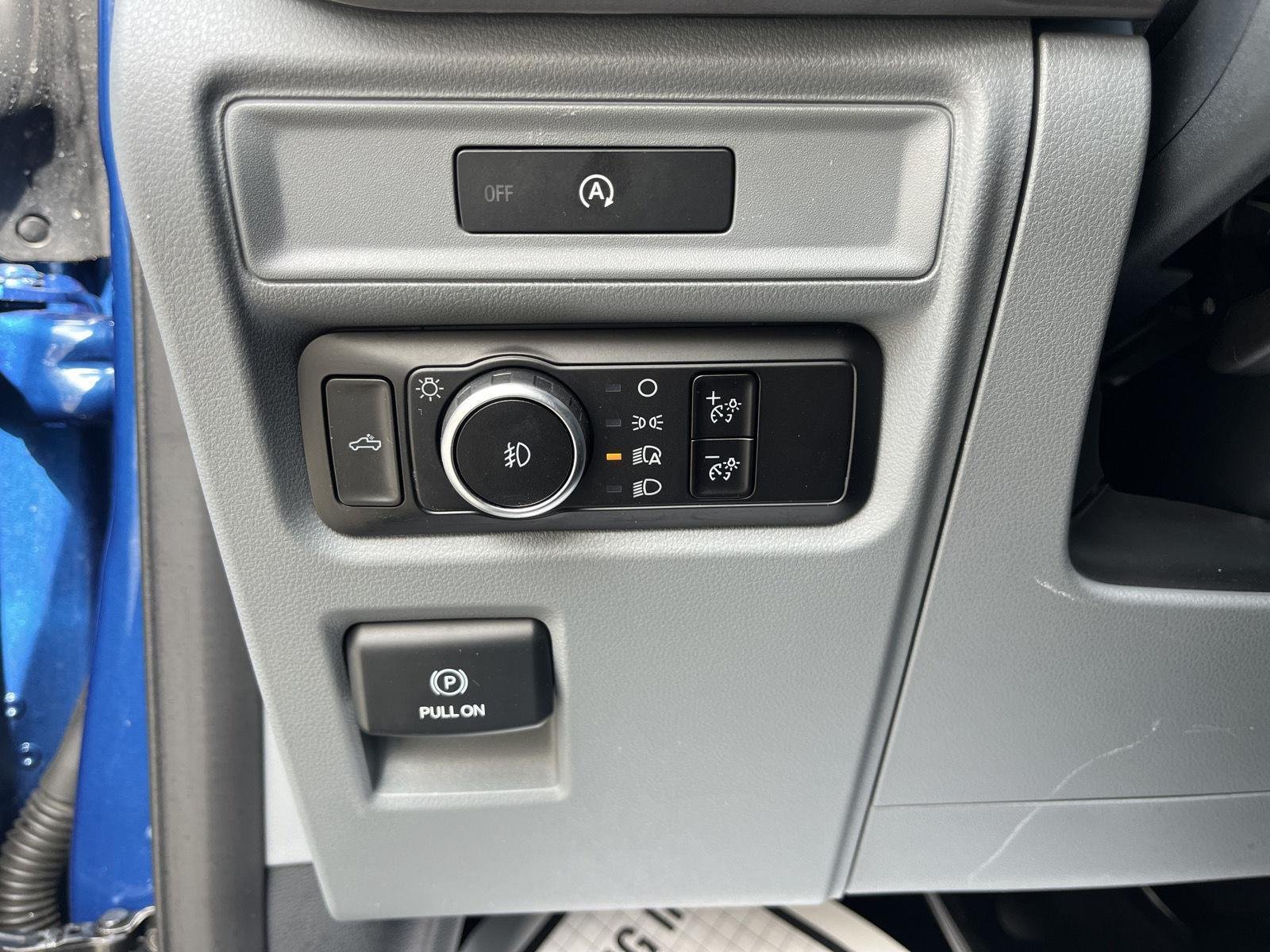 Used 2025 Atlas Blue Ford XLT image 32
