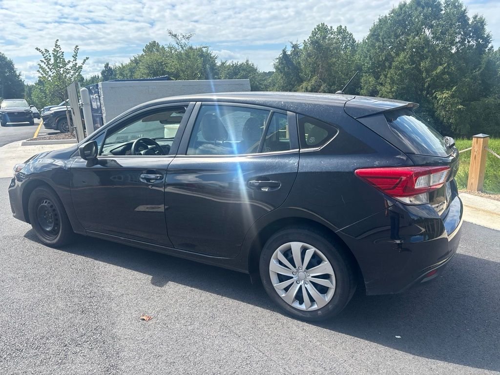 Used 2018 Crystal Black Silica Subaru 2.0i image 5