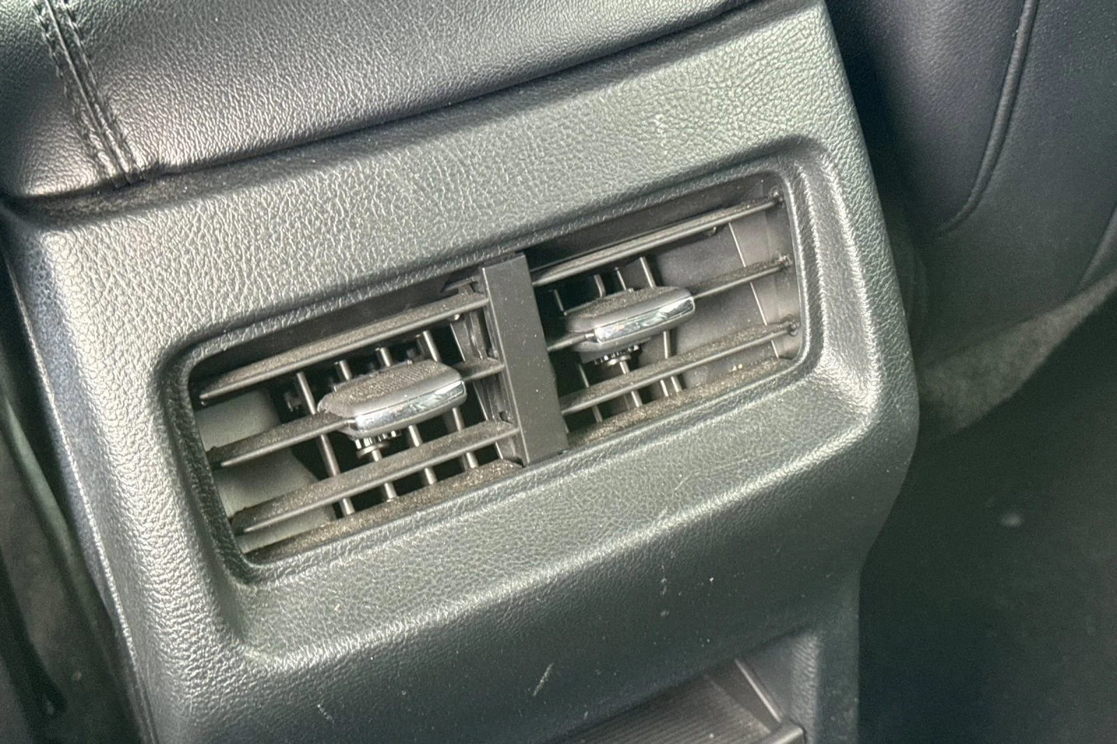 Used 2024 Iconic Silver Ford SEL image 13