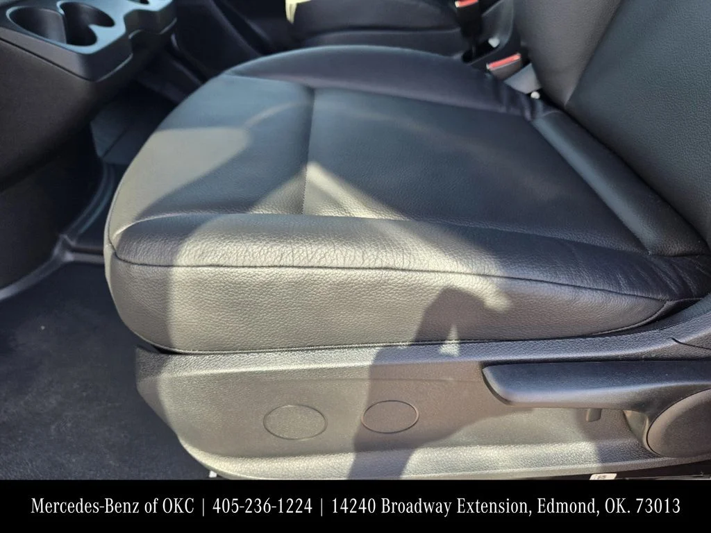 Used 2025 White Mercedes-Benz Cargo 170 WB image 24