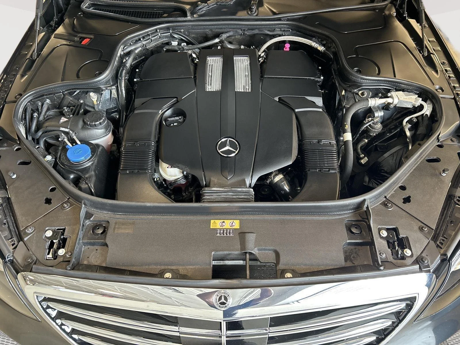 Certified Used 2020 Magnetite Black Metallic Mercedes-Benz S 450 image 30