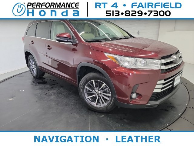 Used 2018 Ooh La La Rouge Mica Toyota SE image 1