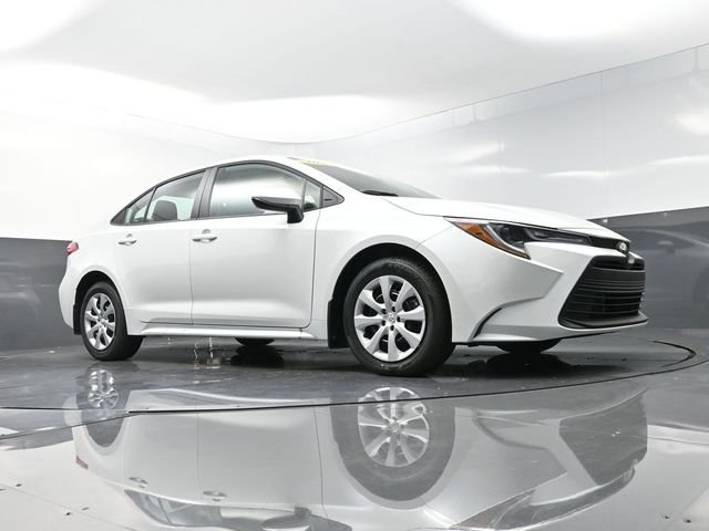 Used 2026 Beige Toyota LE image 41