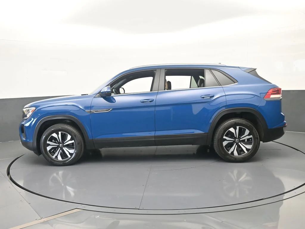 Used 2025 Blue Metallic Volkswagen 2.0T SE image 2