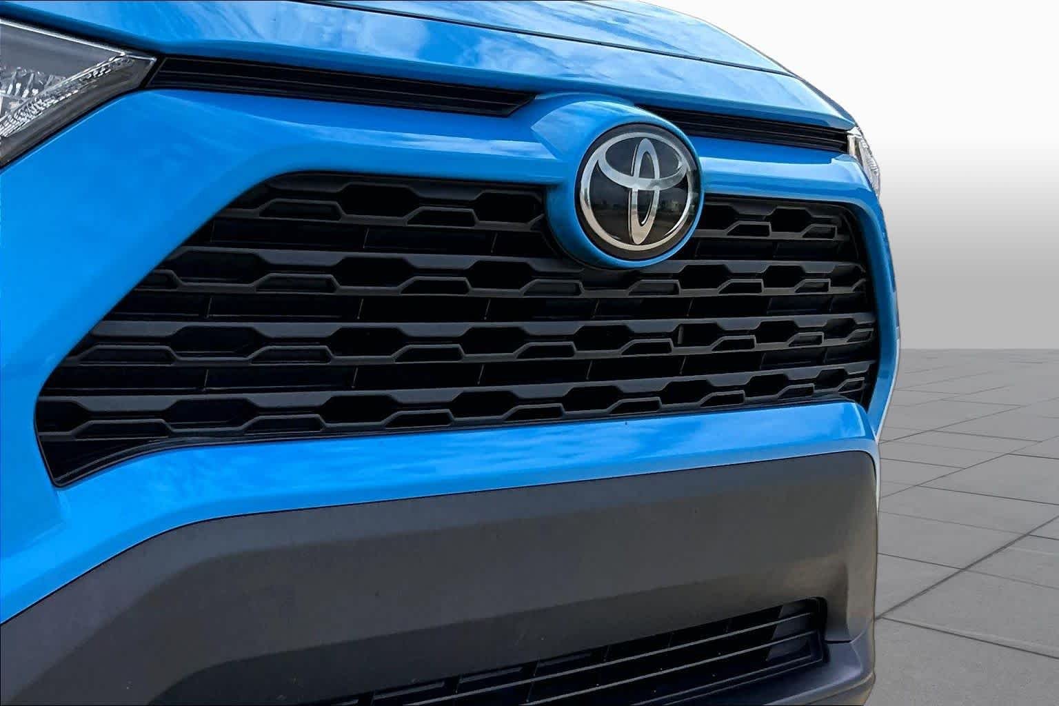 Used 2021 Blue Flame Toyota LE image 28