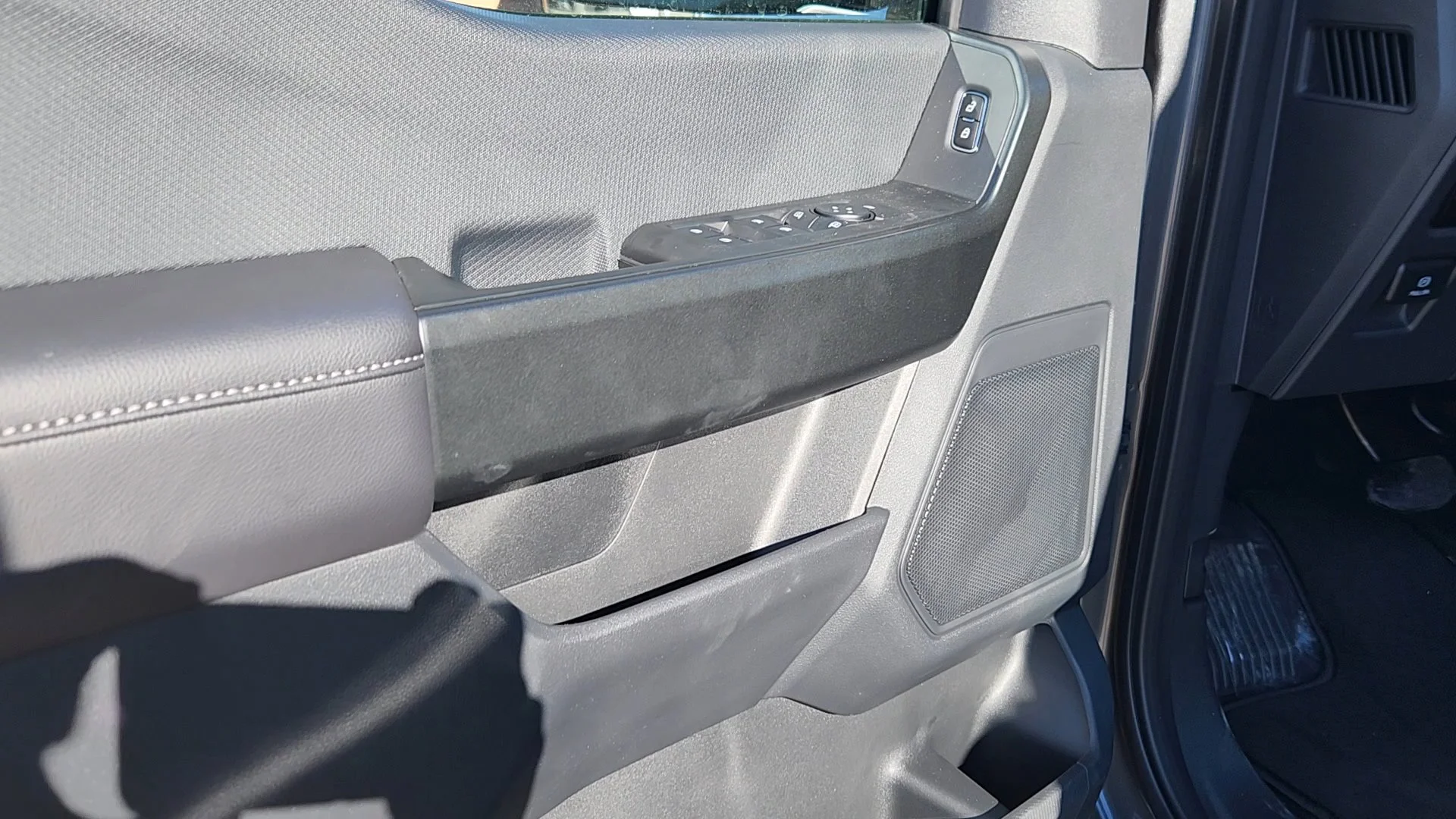 New 2026 Carbonized Gray Metallic Ford STX image 28