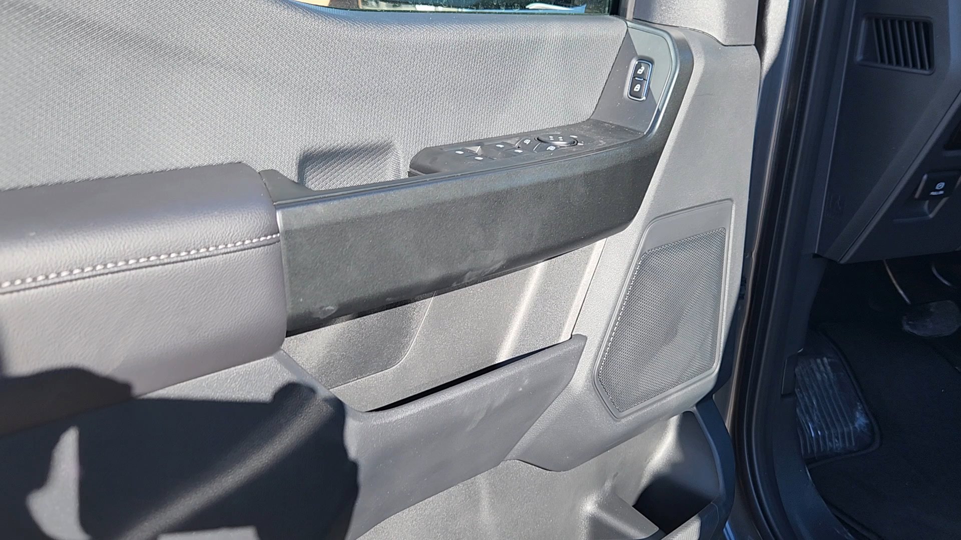 New 2026 Carbonized Gray Metallic Ford STX image 28