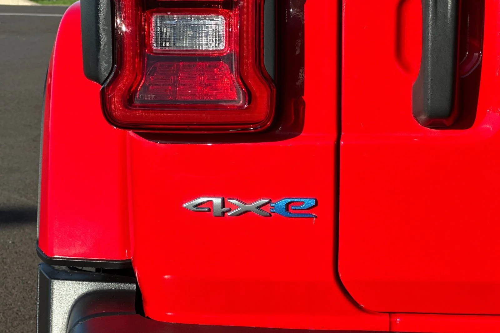 Used 2022 Red Jeep Unlimited Sahara 4xe image 33