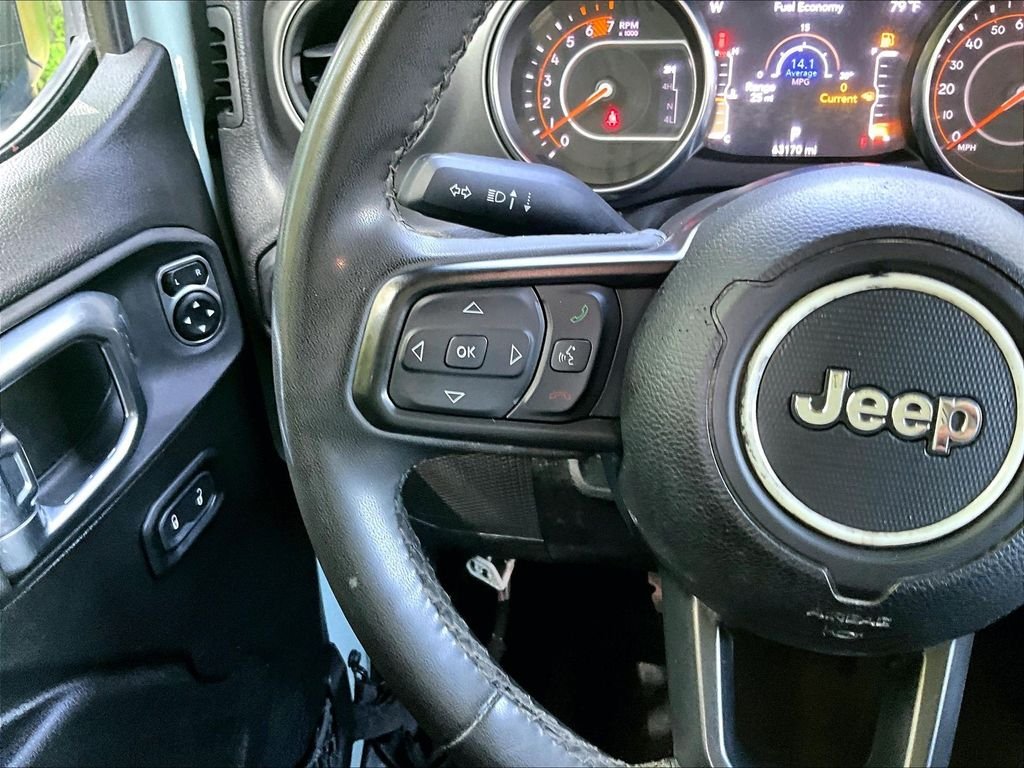 Used 2023 Earl Clearcoat Jeep Sport S image 23