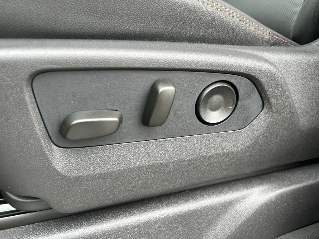 2026 GMC Sierra 1500 AT4 - Photo 19