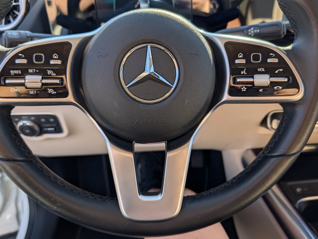 Used 2021  Mercedes-Benz GLA 250 image 22