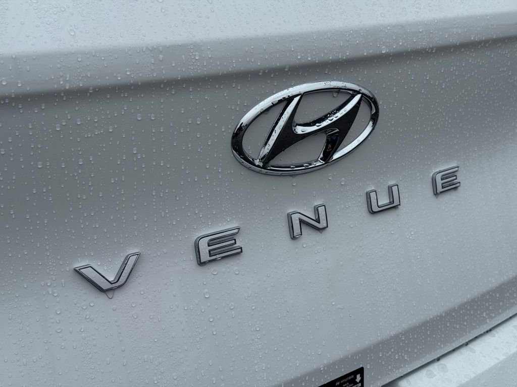 2026 Hyundai Venue SE - Photo 11
