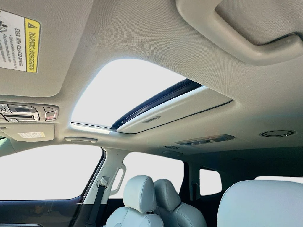 Certified Used 2025  Kia S image 22