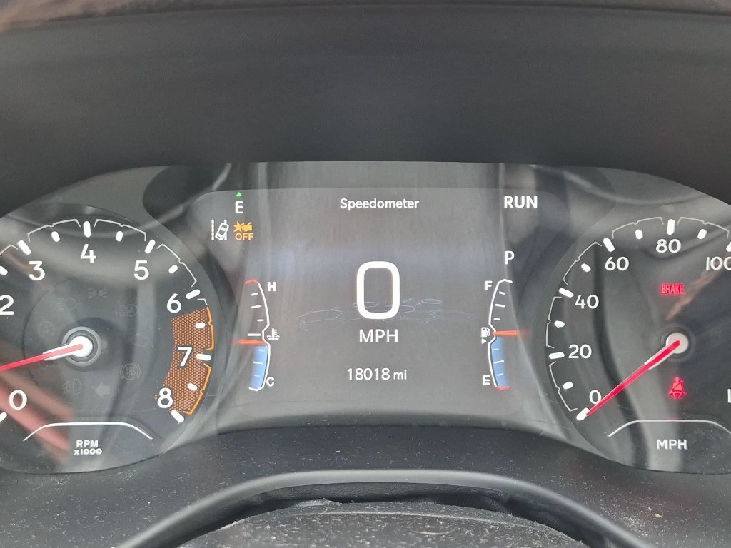Used 2022 White Jeep Limited image 16