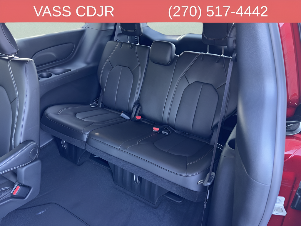 2026 Chrysler Pacifica Select - Photo 34