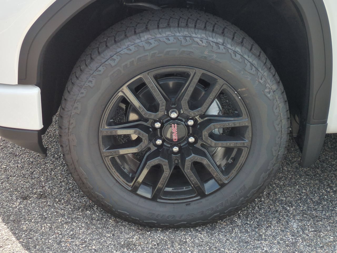 New 2026 Summit White GMC Elevation image 34