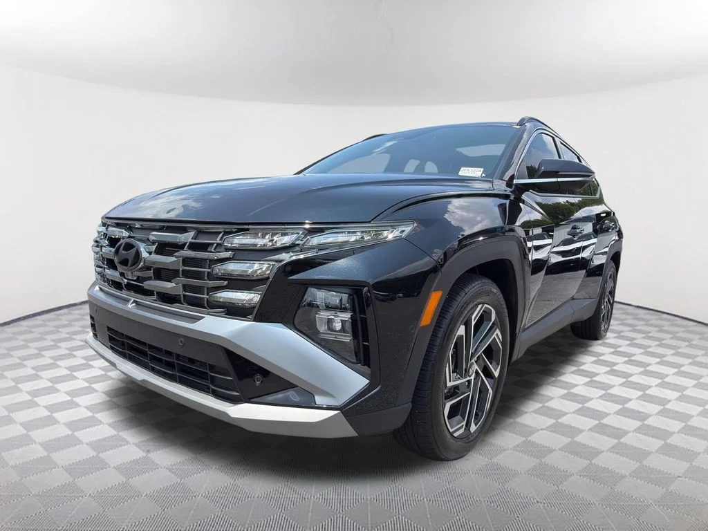 Used 2025 Black Hyundai Limited image 1