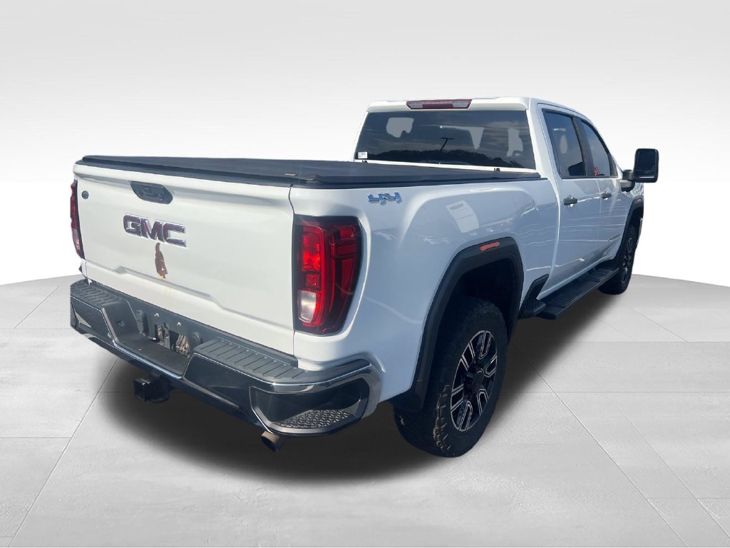 Used 2020 White GMC Base image 5