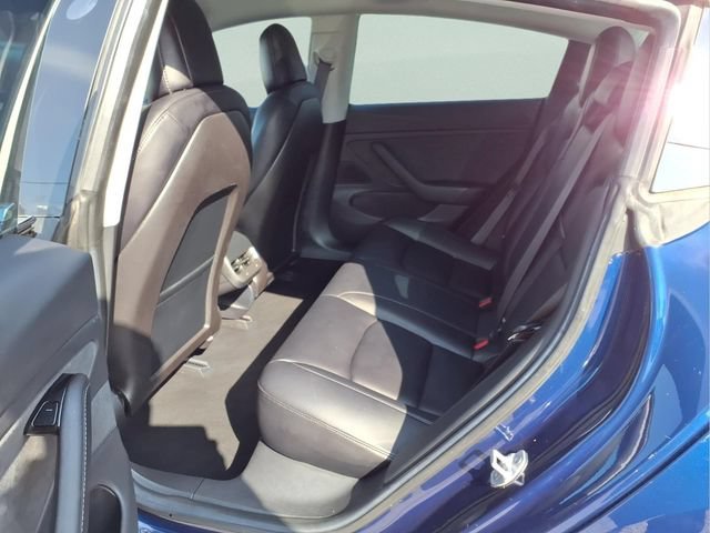 Used 2018  Tesla Long Range Battery image 15
