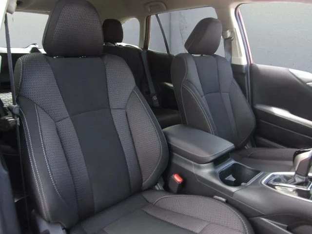 Used 2025 Crimson Red Pearl Subaru Premium image 10