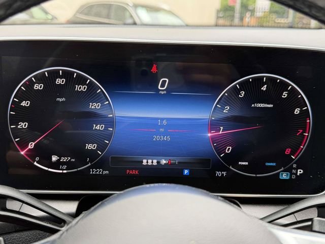 Certified Used 2023 Silver Mercedes-Benz GLC 300 image 26