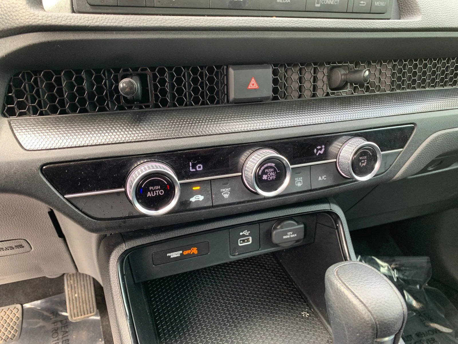 Used 2025  Honda LX image 22