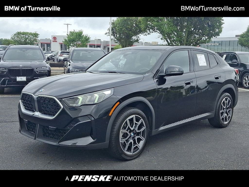Certified Used 2025 Black Sapphire Metallic BMW xDrive28i image 1