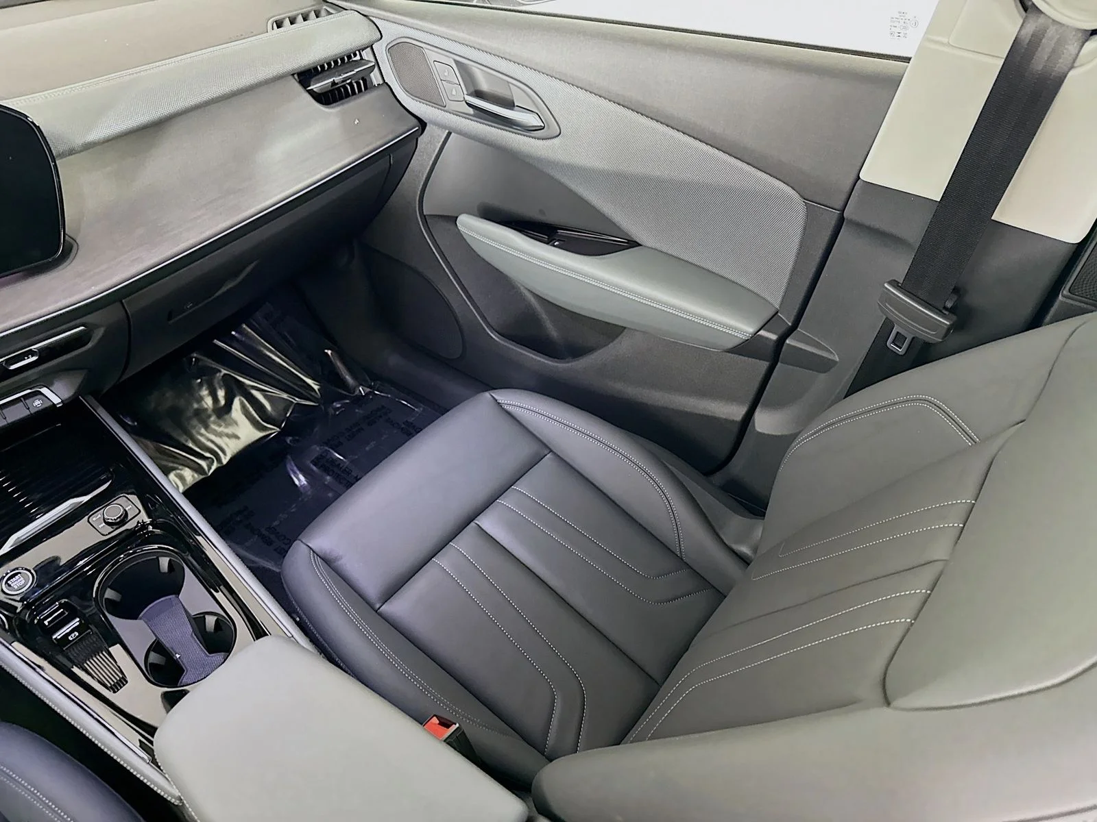New 2026 White Audi S line image 24