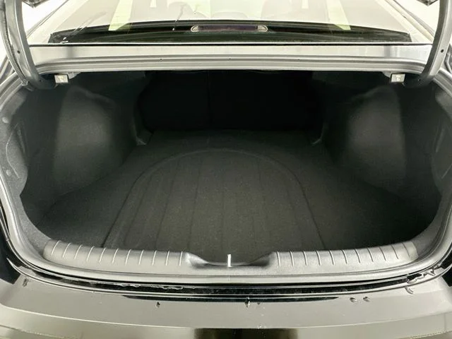 New 2026 Hyundai ELANTRA SEL Sport