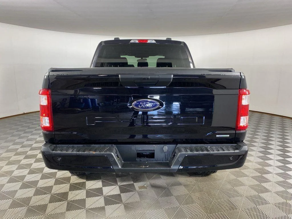 Used 2023 Agate Black Metallic Ford XL image 11