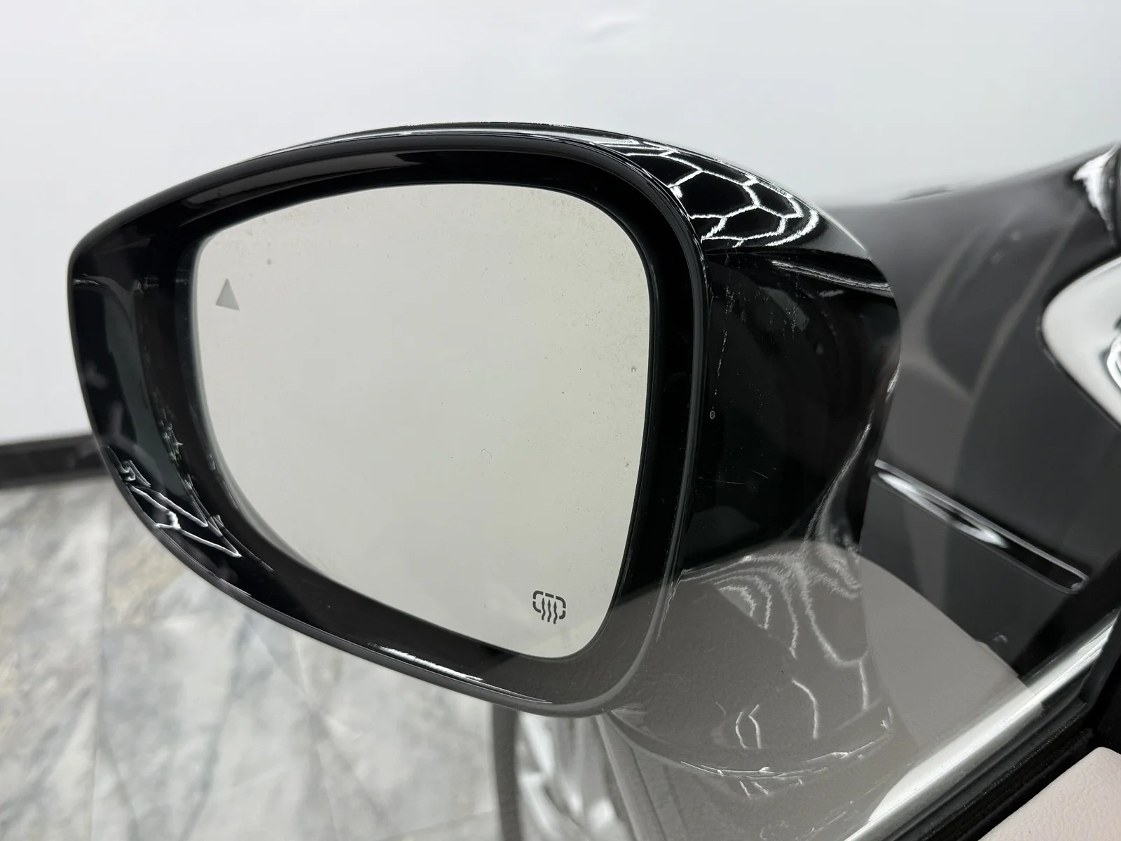 Used 2024 Diamond Black Crystal Pearlcoat Chrysler Touring L image 68