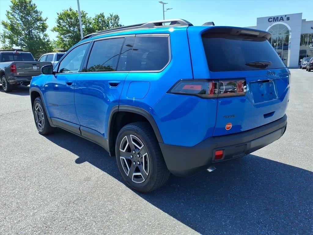 New 2026 Hydro Blue Pearl-Coat Exterior Paint Jeep Limited image 7