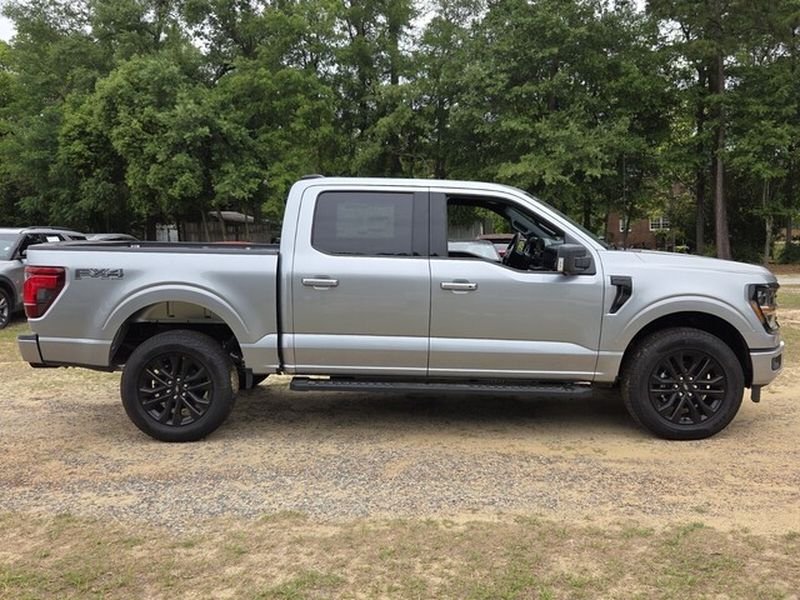 New 2026 Iconic Silver Metallic Ford XLT image 11