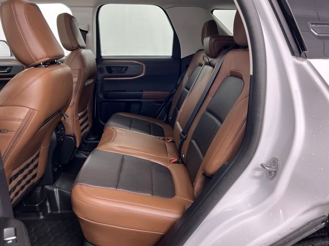 Used 2023 Oxford White Ford Badlands image 14