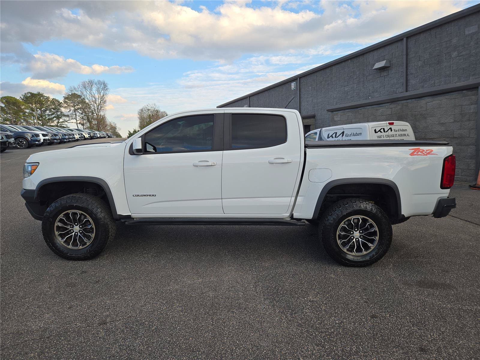 2019 Chevrolet Colorado ZR2 - Photo 10
