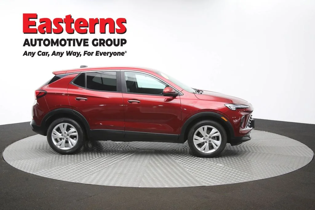 Used 2024 Red Buick Preferred image 44