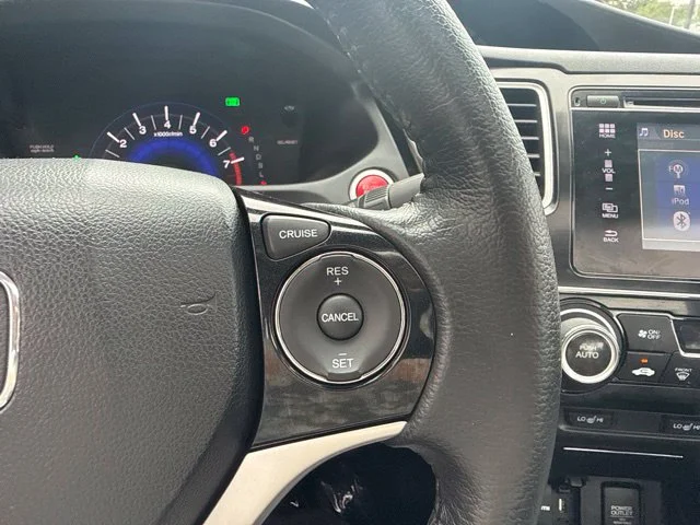 Used 2014 White Honda EX-L image 21