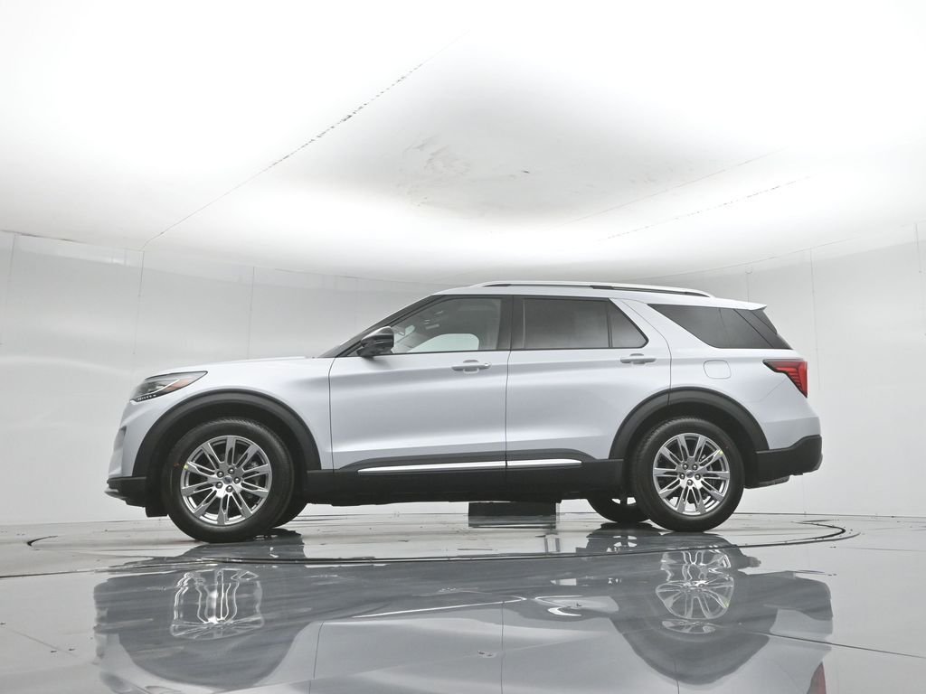 New 2026 Star White Metallic Tri-Coat Ford Platinum image 7