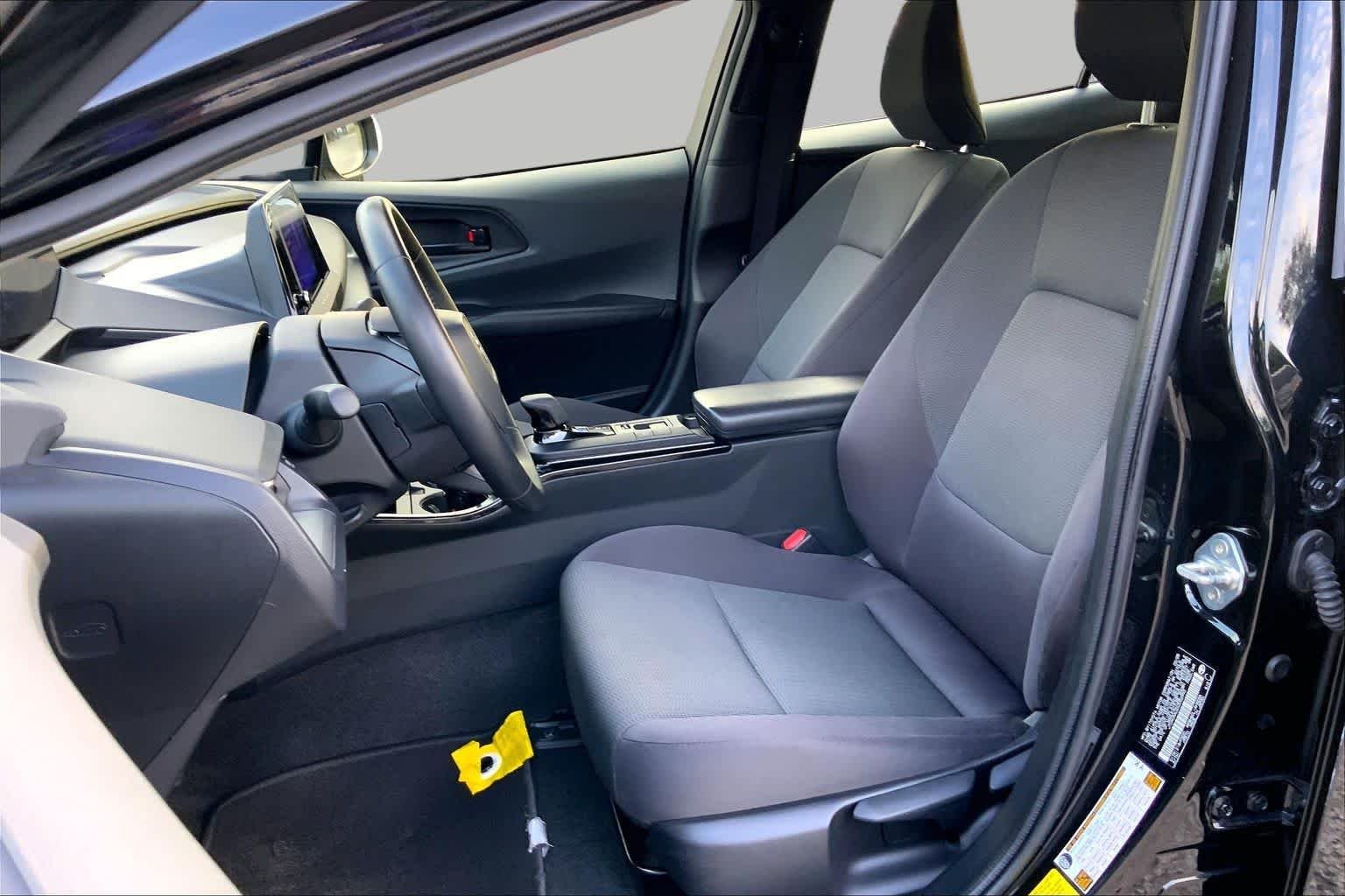 Pre-Owned 2025 Toyota Prius LE