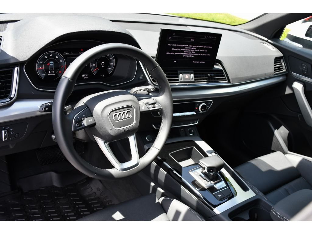 Used 2025 Whi Audi S line Premium image 13