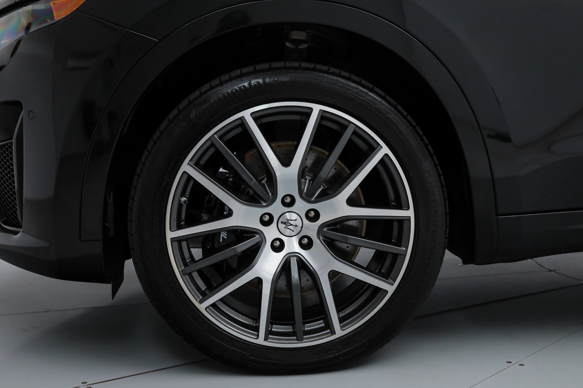 Used 2022 Black Maserati Modena S image 18