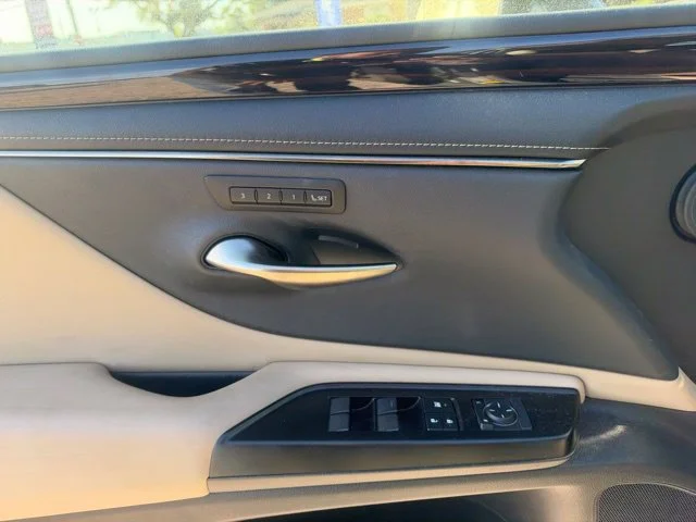 Used 2019 Green Lexus 350 Luxury image 18