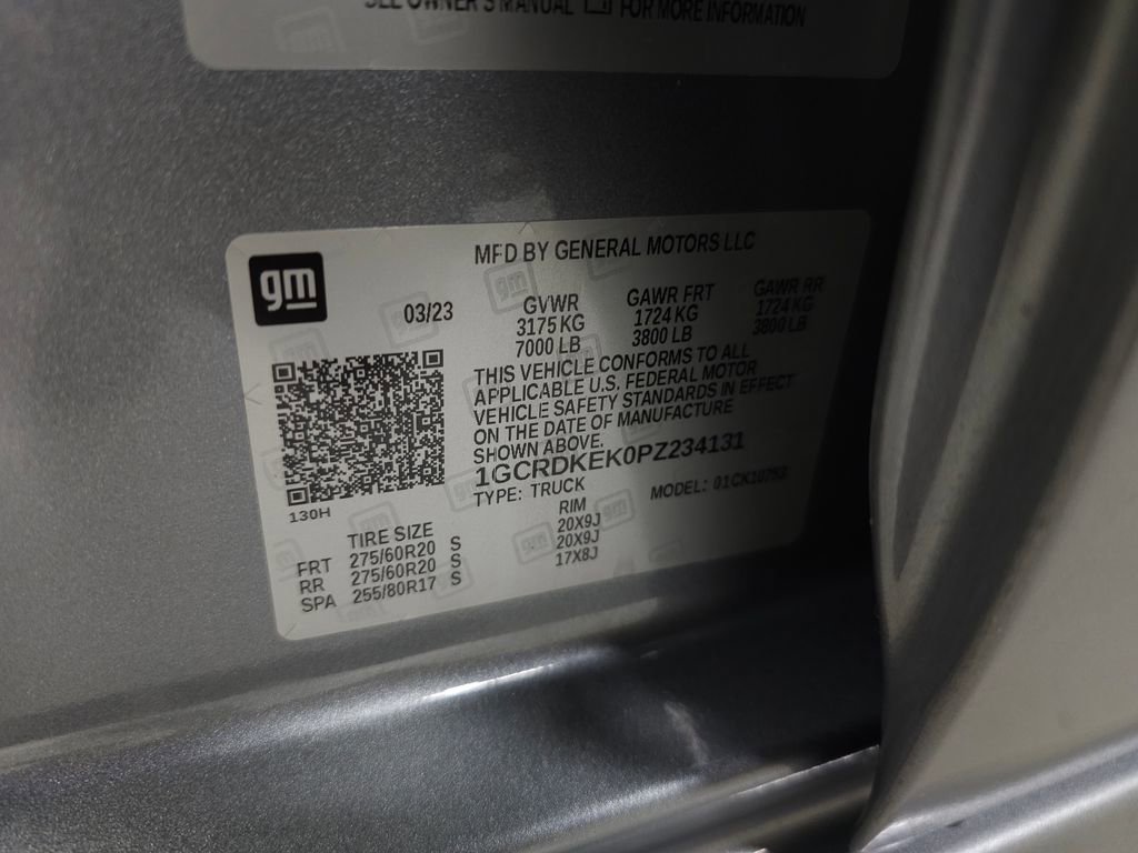 Used 2023 Sterling Gray Metallic Chevrolet LT (2FL) image 30