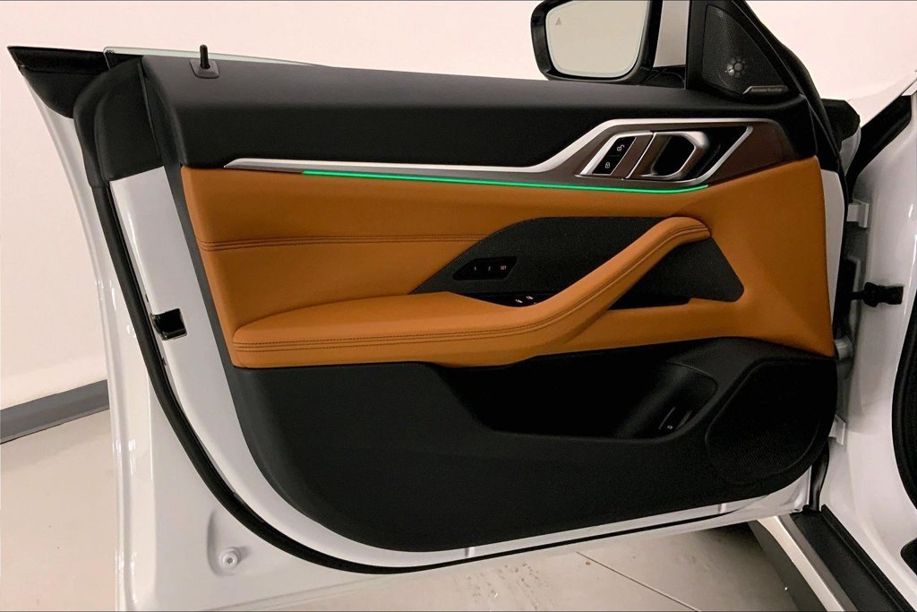 Certified Used 2024 Mineral White Metallic BMW  image 23